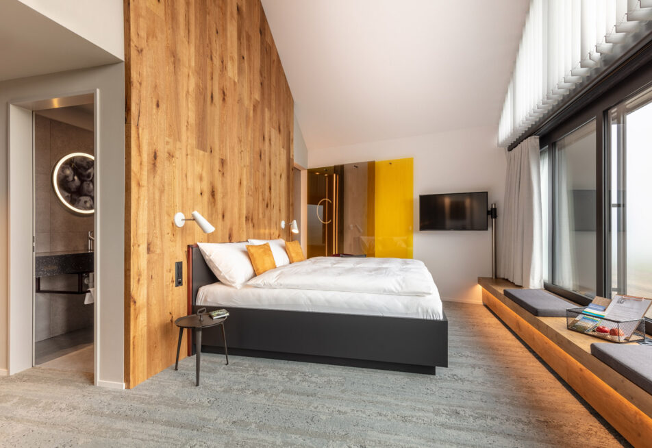 Macardo B&B Helles Holz Zimmer