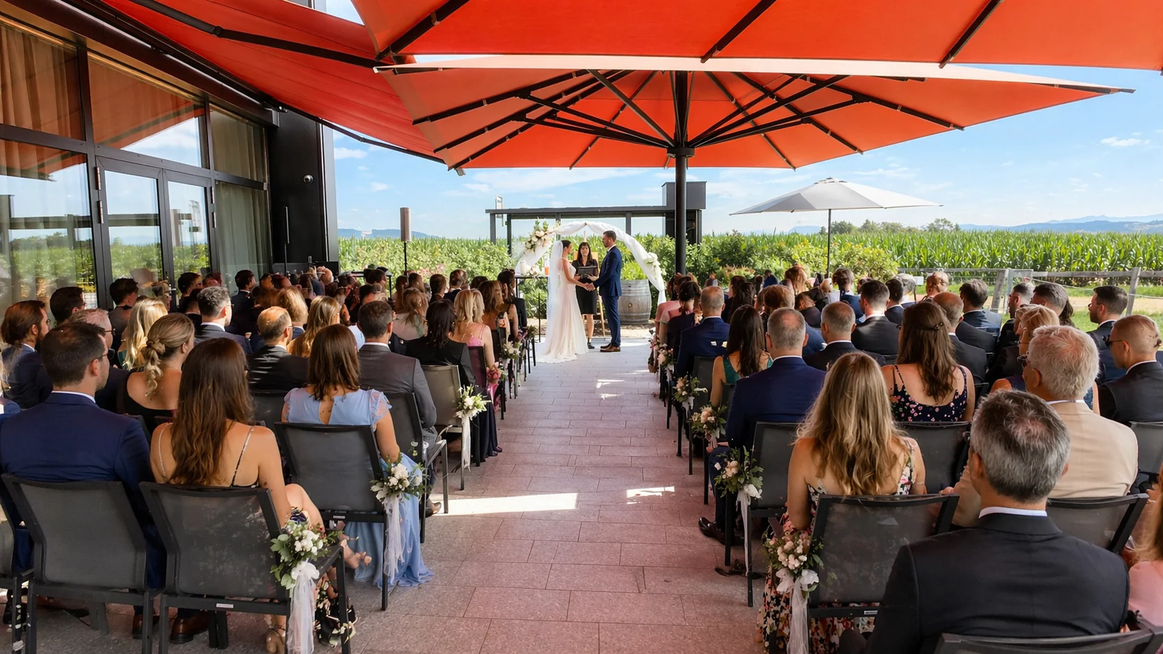 Hochzeit auf der Terrasse Richtung Busstation